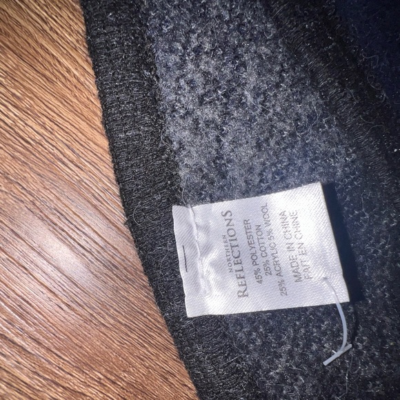 Wool Poncho - Picture 2 of 2